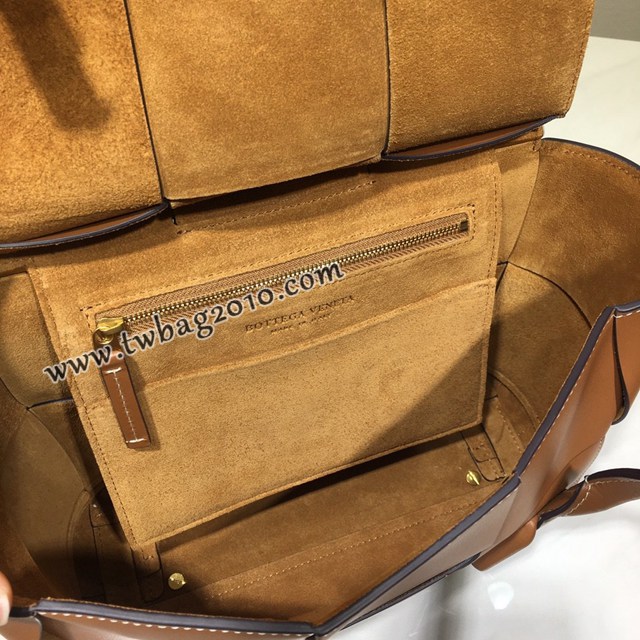 Bottega veneta高端女包 寶緹嘉爆款THE ARCO編織款手提包  BV經典款蝙蝠包  gxz1119